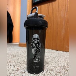 Harry Potter black shaker bottle